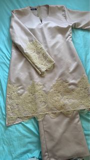 (Category: ) located in . Submitted by ckiting.preloved (Listing ID 1294514011, Image 1). Description: .