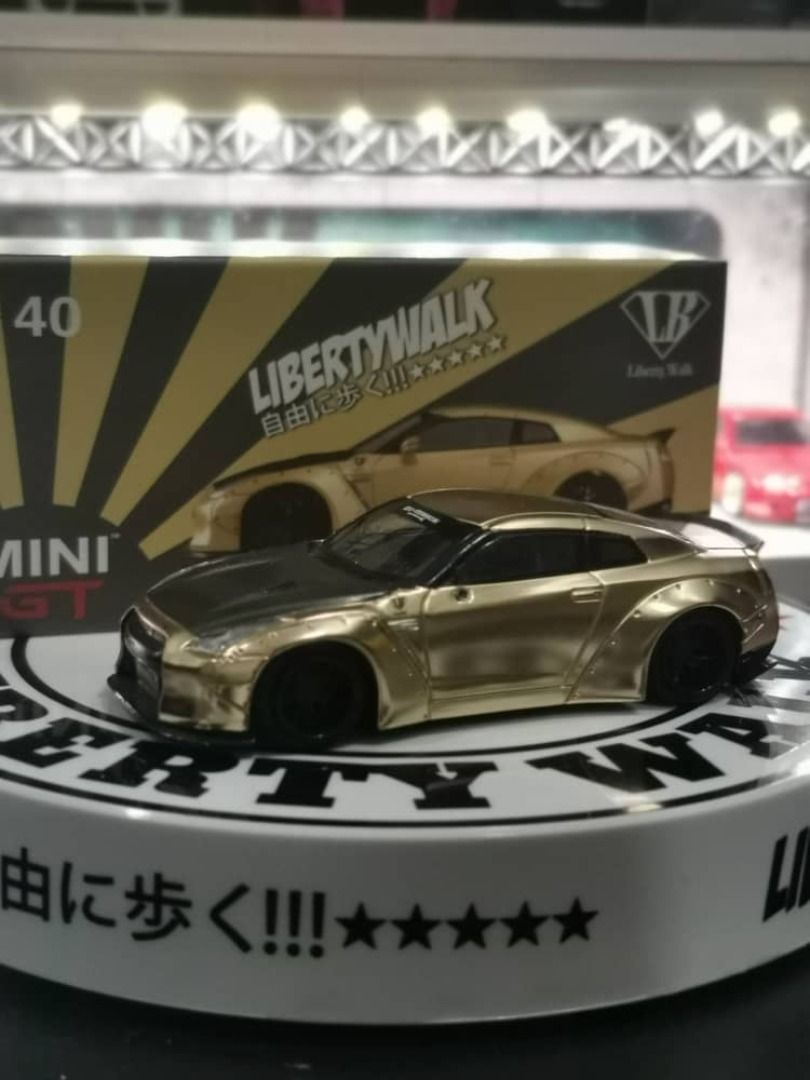 MINI GT 40 Nissan GT-R R35 Type 1 Ducktail Satin Gold