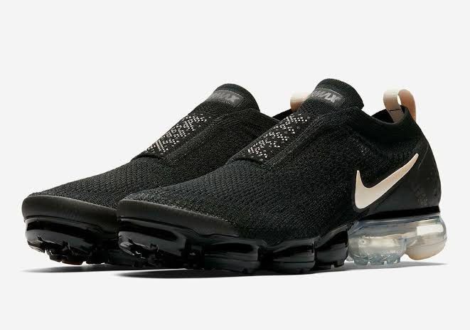 Sepatu Vapormax Triple Black Womens Air Vapormax Flyknit Women&