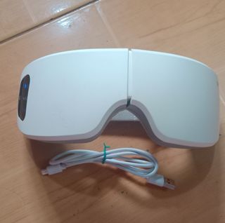Niplux Eye massager with heat for sale