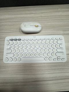 Original Logitech K380 keyboard & Pebble mouse