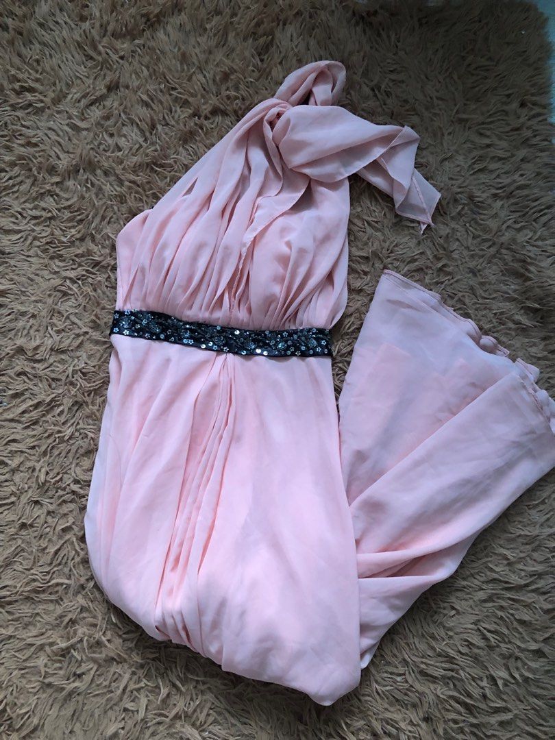Peach / coral flowy dress (Category: Evening dresses & gowns) located in Quezon City. Submitted by tuurtelle (Listing ID 1294535636, Image 3). Description: Ginamit lang pang abay Once lang ginamit XS - medium Adjustable yung likod Bought this for 1500+.