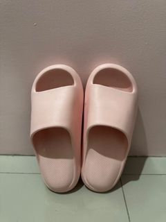 Posee Light Pink Slippers