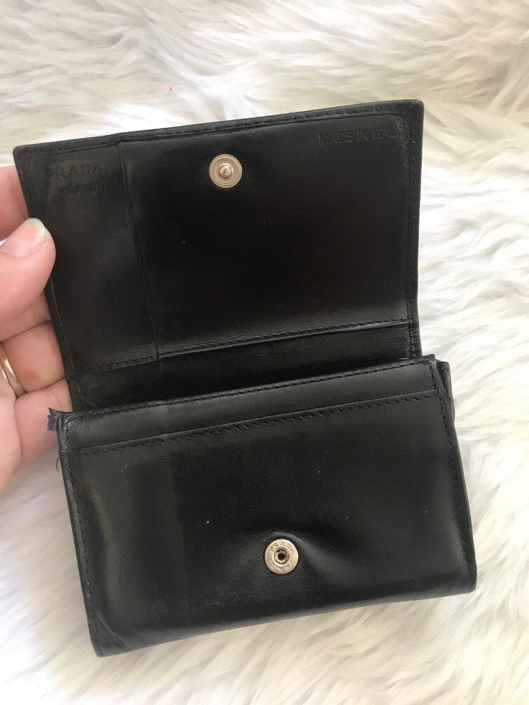 prada card holder (Category: Luxury Bags & Wallets) located in Antipolo. Submitted by prelovedcloseta (Listing ID 1294452572, Image 3). Description: auth prada card holder can fit 10 - 12 cards preloved with minor signs of usage .