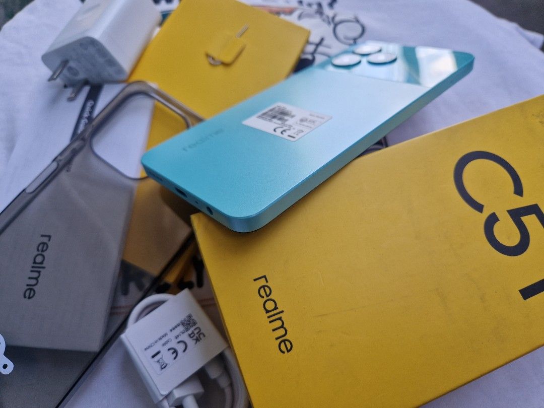 REALME C51 (Category: Realme) located in Quezon City. Submitted by mubrogadgets (Listing ID 1294540217, Image 3). Description: REALME C51 for sale 4999 nalang open for Cash on delivery open for shipping outside of metro manila MALL FULL OUT UNIT 99%SMOOTH(no scratch & dent) 100%no issue 100% original complete packages hindi pa nagagamit ➡️IPS LCD, 90Hz, 560 nits (peak) ➡️Android 13, Realme UI T ➡️Unisoc Tiger T612 (12 nm) ➡️64gb/3gb.