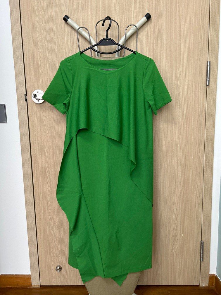 Asymmetrical clothing club shop