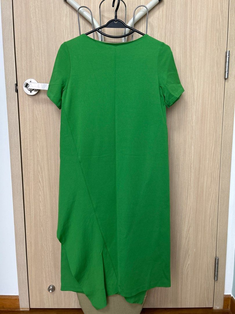 Asymmetrical clothing club online