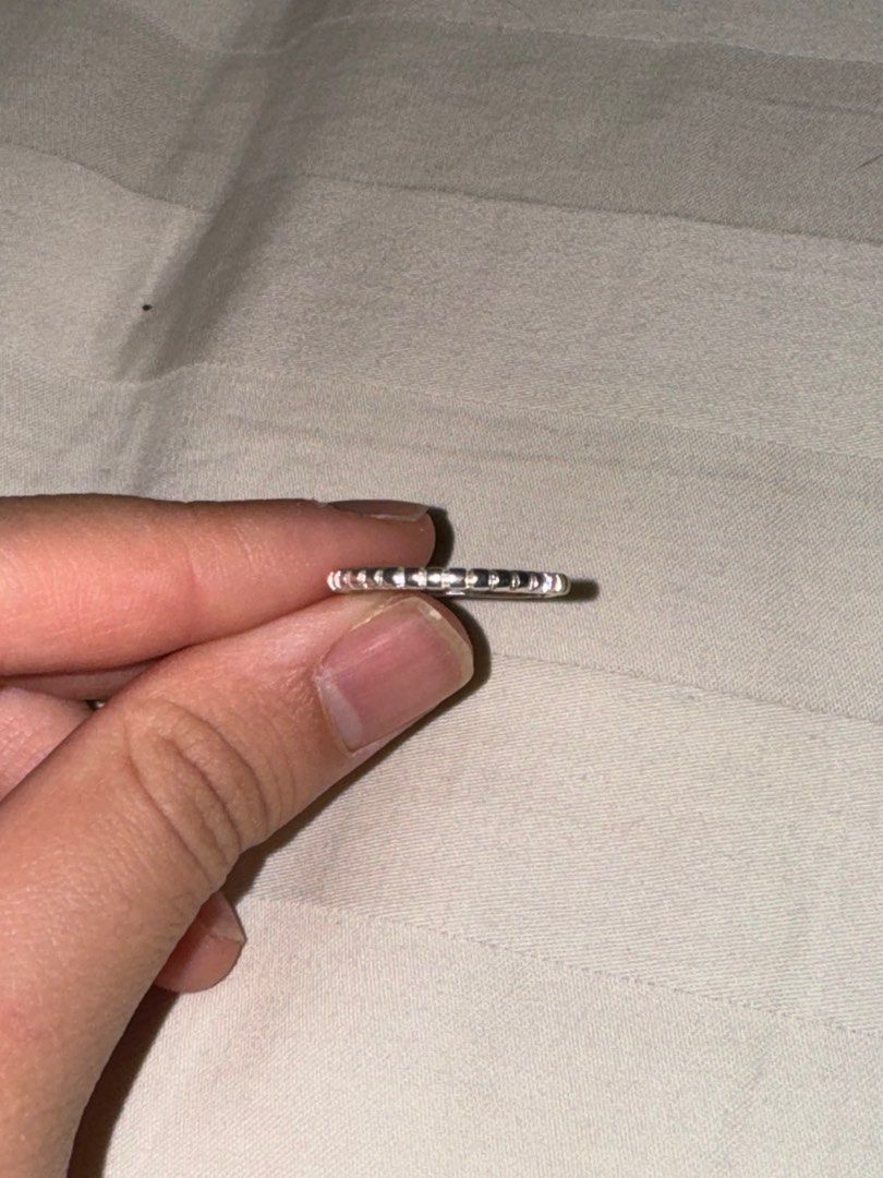 silver ring (Category: Rings) located in Singapore. Submitted by weeyt123 (Listing ID 1294599267, Image 1). Description: .