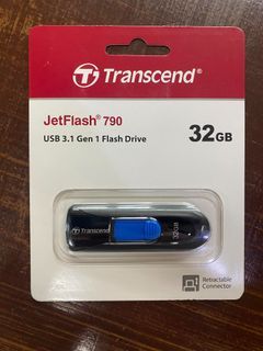 Transcend 32GB USB 3.1 Flash Drive JetFlash 790