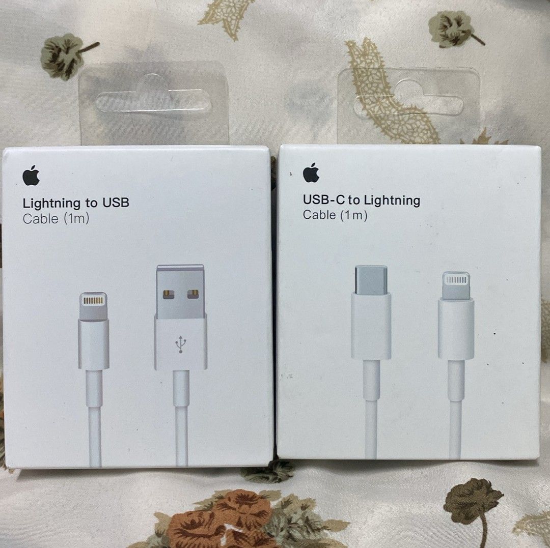 Usb to lightning & type c to lightning cable (Category: Chargers & Cables) located in Manila. Submitted by milasgadgetph (Listing ID 1294472903, Image 1). Description: .