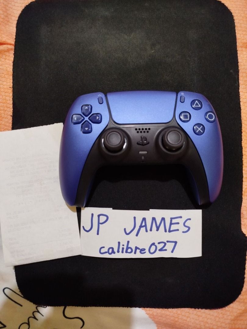 USED Dualsense PS5 Controller COBALT BLUE latest release (Category: Controllers) located in Marilao. Submitted by calibre027 (Listing ID 1294632859, Image 2). Description: USED Dualsense PS5 Controller COBALT BLUE latest release 👉 Very good condition, no issue, pwede itest sa android phone upon meetup 👉 With receipt and under warranty pa 👉Slightly used kasi may mga iba akong controller. Rubber sa analog intact, hindi pudpod - please see pictur
