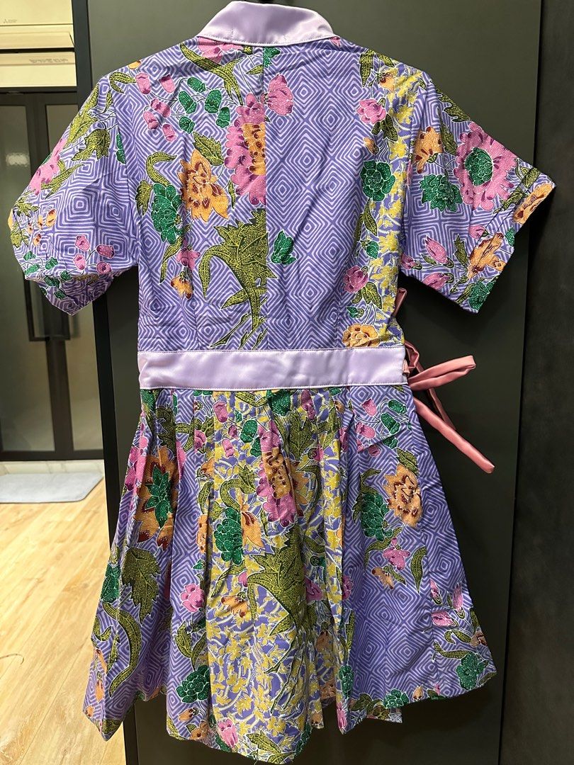 Yisobi Modern batik hanbok