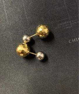 18k double ball di0r design Earrings - pawnable - preloved