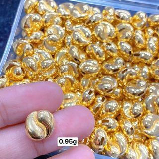 18K Saudi Gold Lightweight Pendants