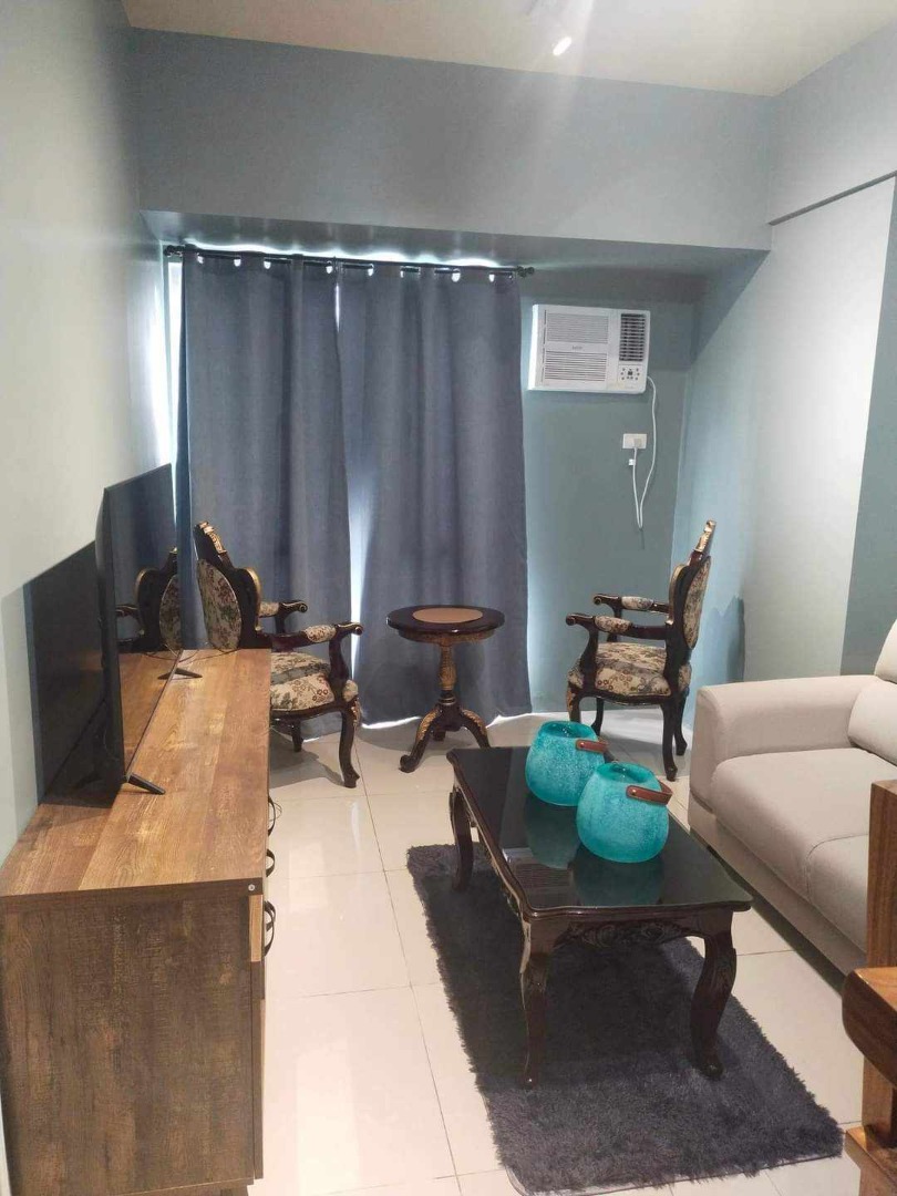For Rent The Montane 2 bedroom unit bi level in BGC taguig near Uptown Mall, Property, Rentals