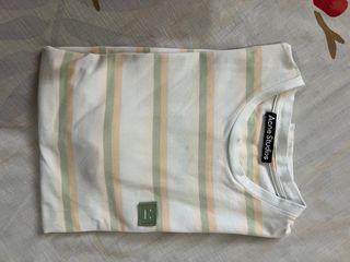‘ACNE STUDIOS’ stretch tee. XS on tag. Fits small at 18.5 by 26