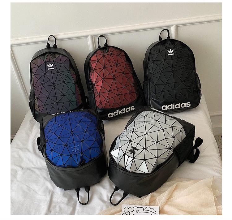 Adidas Yoga Backpack 瑜珈背囊, 女裝, 手袋及銀包, 背囊- Carousell