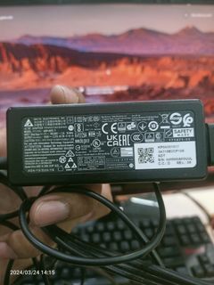 ADP-45FE F Acer OEM charger  small pin