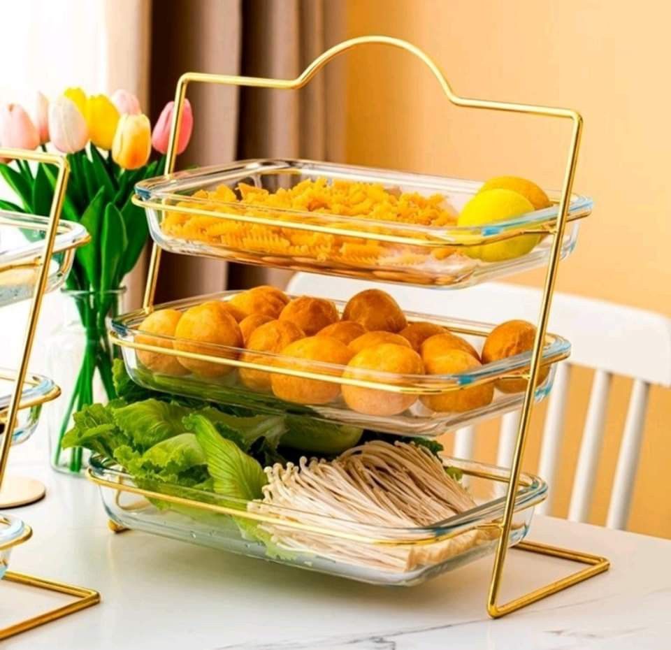 BAKING DISH WITH RACK (Category: Food Organization & Storage) located in San Juan City. Submitted by ccmalinao (Listing ID 1294674342, Image 2). Description: Showcase your food in elegance, bake and serve it with our new ✨ Rectangular Serving Baking Plate with Rack ✨ •Material: High temperature resistance glass • Oven/Microwave/Dishwasher Safe • Rectangular Capacity: 1.5L/2.2L • Versatile Use: Suitable for baking, roasting, cooking, and storing a