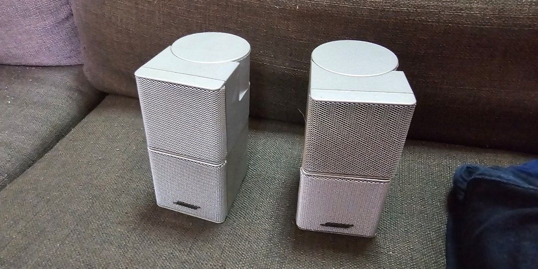Bose Jewel Speaker 1pair (Category: Soundbars, Speakers & Amplifiers) located in Bulacan. Submitted by rrshopstore (Listing ID 1294672485, Image 1). Description: Bose Jewel Speaker 1pair Painted with silver color No issue..