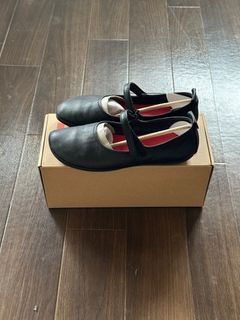 （分類：）位於 。 由 r070924 提交（商品編號 1294668577，圖片 1）。簡介： 。