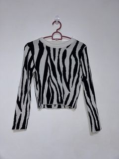 (Category: ) located in . Submitted by linzcloset (Listing ID 1294778162, Image 1). Description: .