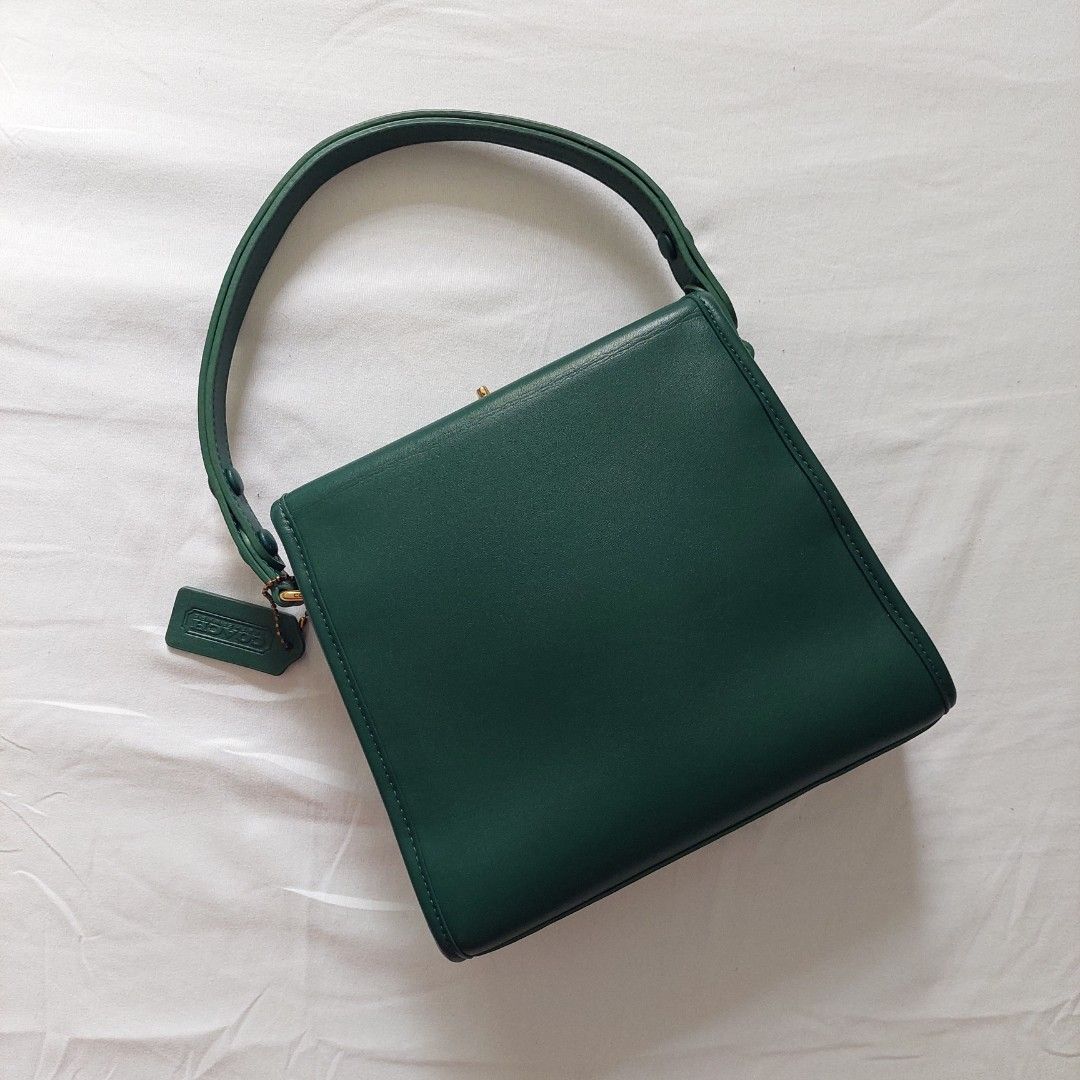 coach enamel shoulder bag / turn lock Turnlock Crossbody Bag In 