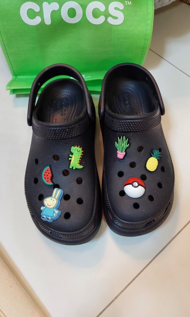 Crocs Clogs Platform Original, Fesyen Wanita, Sepatu di Carousell