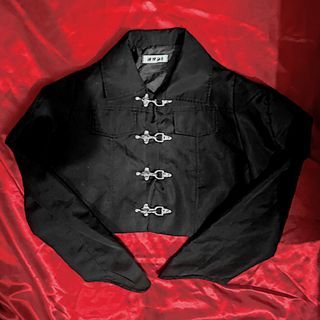 Cropped Black Coat Blazer