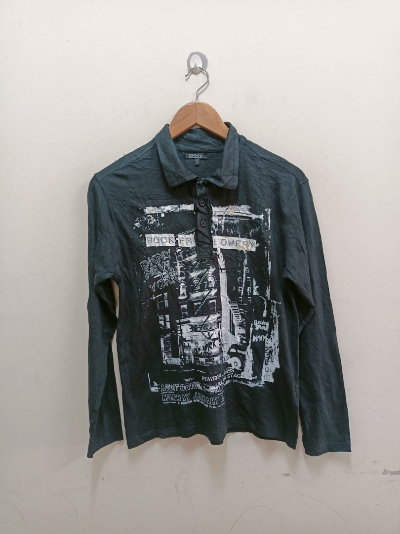 Vintage 90s DKNY Donna Karan New York Fullprint T Shirt 