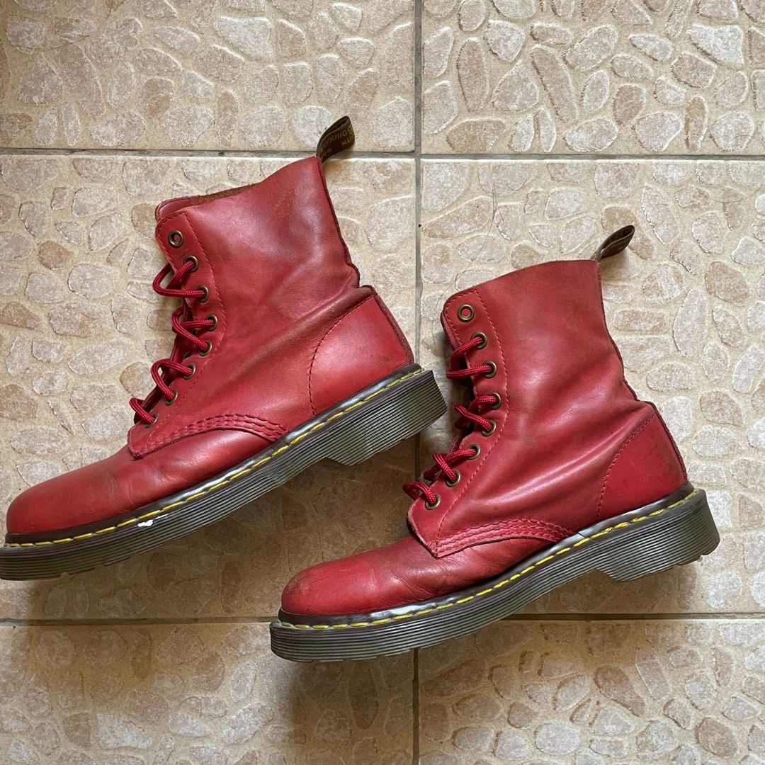 dr.martens Red Boots (Category: Boots) located in Las Pinas. Submitted by theseventhph (Listing ID 1294645340, Image 1). Description: Barely used Dr. Martens Boots Visible scratches (it kind of adds personality to the boots 😆) Just needs more TLC so the leather will look better Sole in good condition No original box, but I can ship with a cardboard box for protection. Size 7 Womens .