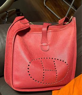(Category: ) located in . Submitted by luxuryitems2021 (Listing ID 1294778442, Image 1). Description: .