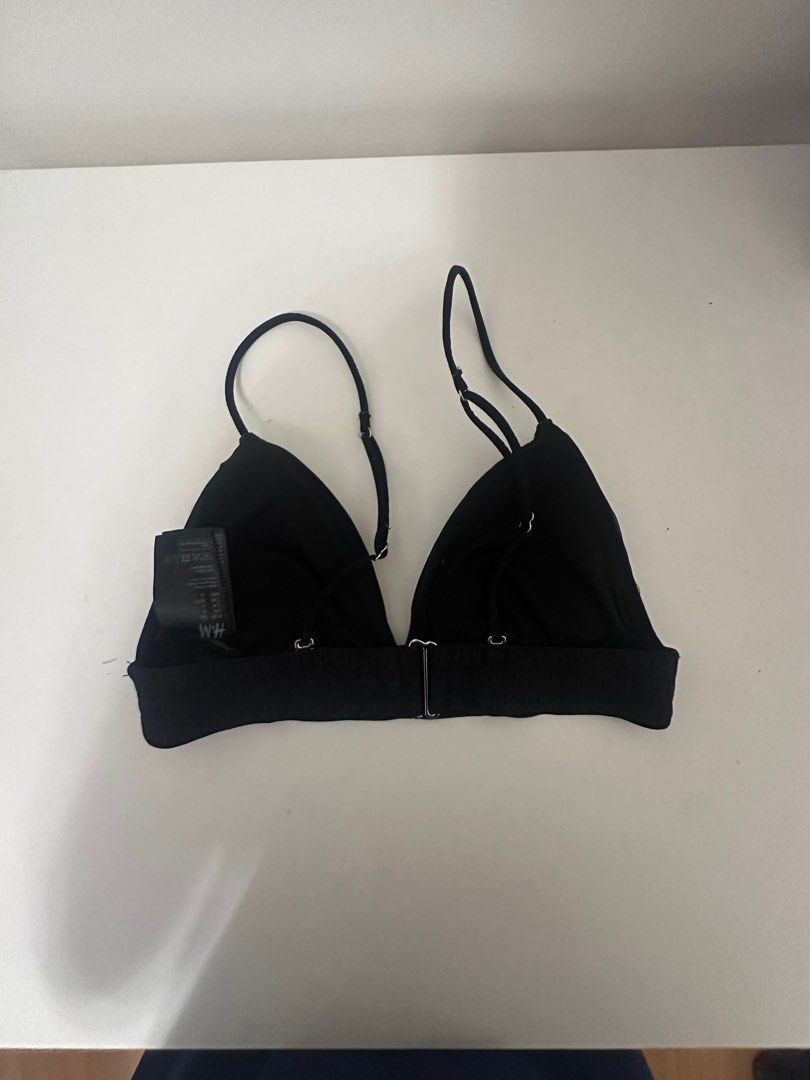 H&M bra top (Category: Bikinis & Swimsuits) located in Manila. Submitted by fitsdeclutter (Listing ID 1294679707, Image 2). Description: super sexy! size s.