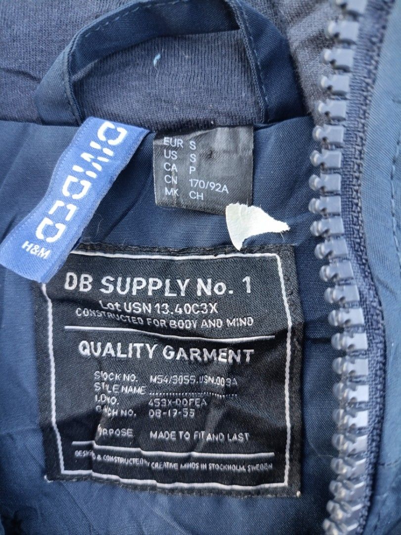 H M Divided DB Supply Women s Long Sleeve Zip Up Puffer Jacket Blue Size S Women s Fashion Coats Jackets and Outerwear on Carousell