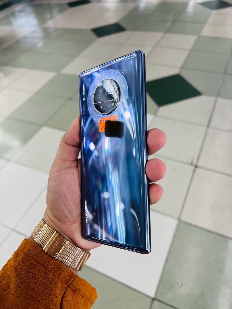 Huawei Mate 30 Pro 256gb Dualsim FU (Category: Huawei) located in San Juan City. Submitted by javedsgadgetshop (Listing ID 1294708487, Image 2). Description: OPEN FOR INSTALLMENT VIA CREDIT CARD/GGIVES & SWAP/TRADE-IN! WE BUY AND SELL ( ANYKINDS OF UNIT BINIBILI PO NAMIN)! PTPA : Padelete po f bawal Read ❗️Onhand ‼️ Huawei Mate 30 Pro •256gb •NTC Variant •Good batt health •Factory Unlock •95% Smoothness •No hidden issue | No Repaired •100% Authen