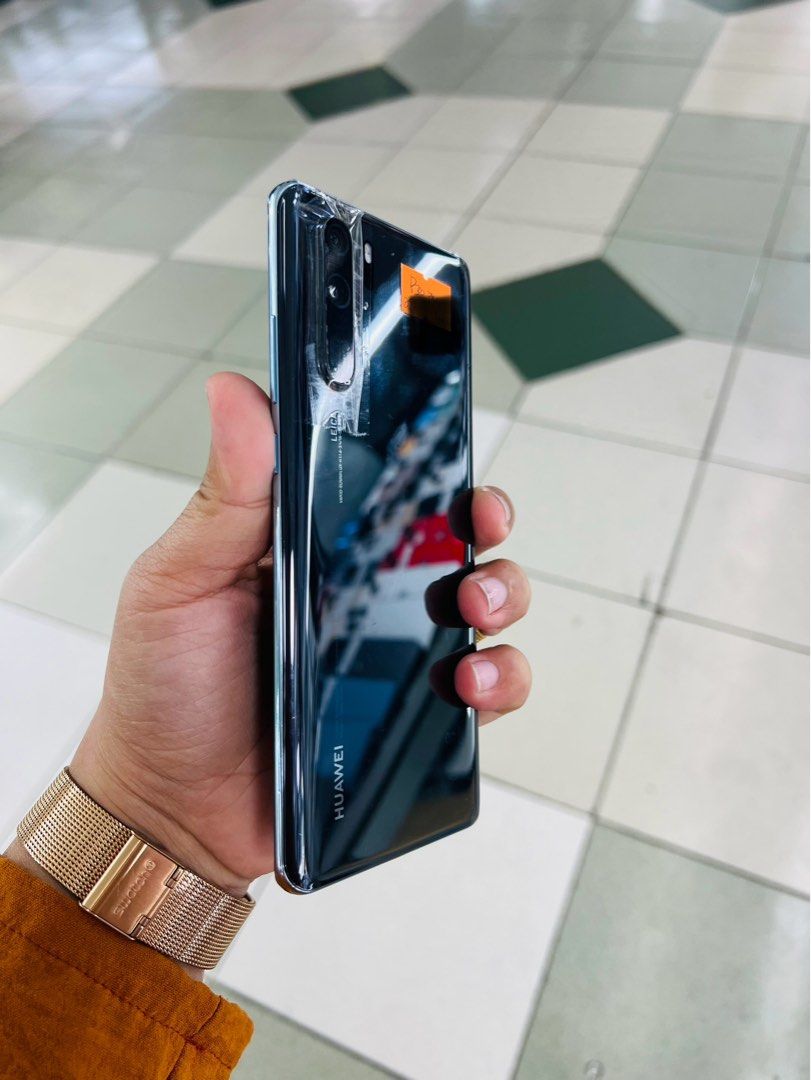 Huawei P30 Pro 256gb DUALSIM FU (Category: Huawei) located in San Juan City. Submitted by javedsgadgetshop (Listing ID 1294709375, Image 3). Description: OPEN FOR INSTALLMENT VIA CREDIT CARD/GGIVES & SWAP/TRADE-IN! WE BUY AND SELL ( ANYKINDS OF UNIT BINIBILI PO NAMIN)! PTPA : Padelete po f bawal Read ❗️Onhand ‼️ Huawei P30 Pro •256gb •NTC Variant •Good batt health •Factory Unlock •95% Smoothness •No hidden issue | No Repaired •100% Authentic | No