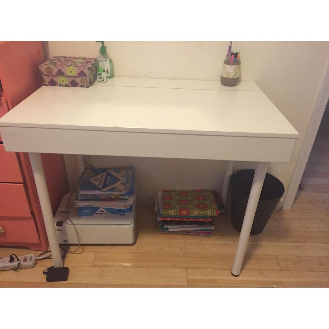 IKEA Vika Veine desk