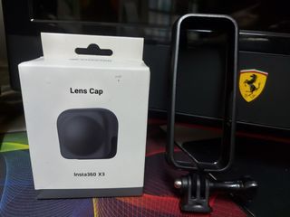 Insta360 X3 lens cap and protective frame housing