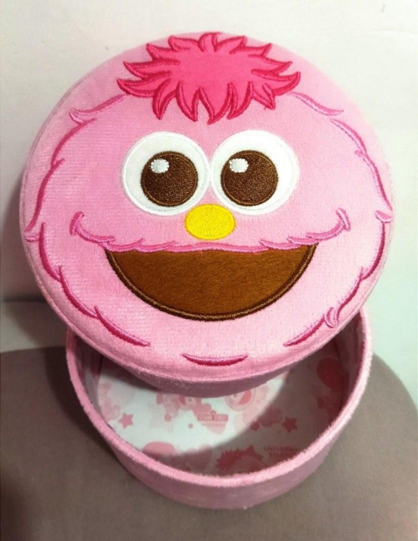 JEWELRY ORGANIZER (MOPPY USJ) Medium Size (Category: Looking For) located in Cavite. Submitted by nomadicthriftlyf (Listing ID 1294672731, Image 2). Description: ORIGINAL FROM UNIVERSAL STUDIOS JAPAN Medium Size Jewelry Organizer Candy Storage Cookie Storage.