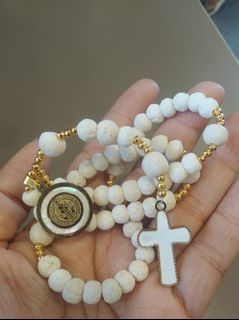 Made in Vatican Rome beautiful white coral beads with st Benedict mother pearl medallion rosary