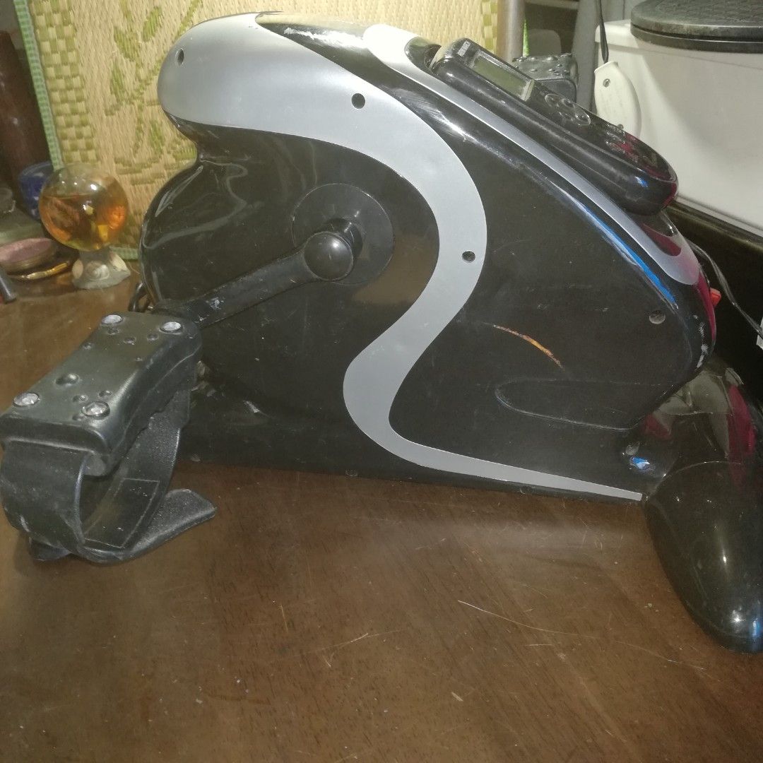 mini electric exercise bike (Category: Exercise Mats) located in Paranaque City. Submitted by 4thestate.surplusan (Listing ID 1294694857, Image 1). Description: confidence fitness motorized electric mini exercise bike/ pedal exercise for working out while u r working, relax on tv and more. 110volts fr japan. tested working.