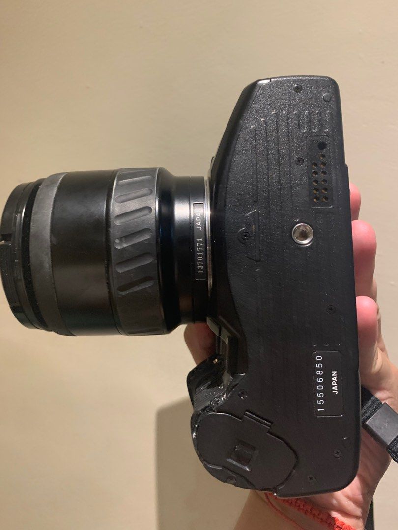 Minolta 707SI Lens/ Flash Flim cam (Category: Cameras) located in Manila. Submitted by moneymann888 (Listing ID 1294752202, Image 2). Description: Sf Buyer shoulder Minolta 707SI flim Classic Lens Apo Tele Zoom AF 100-300 untested as is No Refund upon purchase.