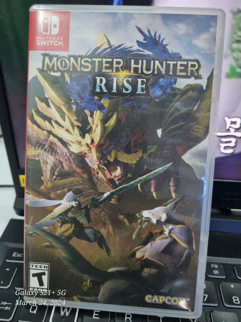 MONSTER HUNTER RISE / NINTENDO SWITCH (Category: Nintendo) located in Antipolo. Submitted by thebigblueguy (Listing ID 1294647525, Image 1). Description: Makinis / No scratch / Likely New RFS: Need funds Monster Hunter Rise is an 2021 action role-playing game developed and published by Capcom for the Nintendo Switch. It is the sixth main installment in the Monster Hunter series..