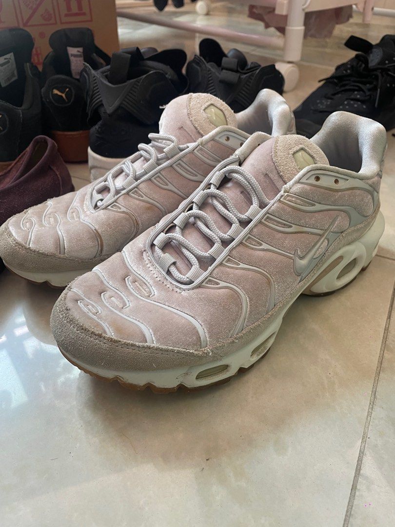 Womens air max tn top