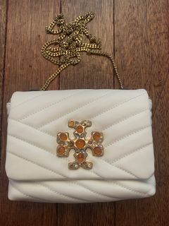 (Category: ) located in . Submitted by ilabluggage (Listing ID 1293834140, Image 1). Description: .