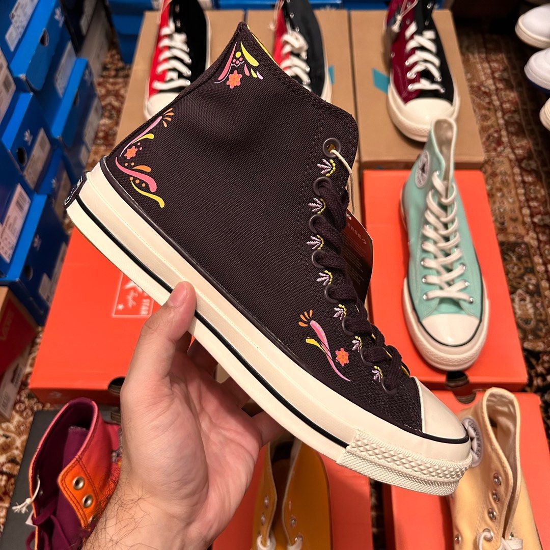 Clearance converse sneakers shop