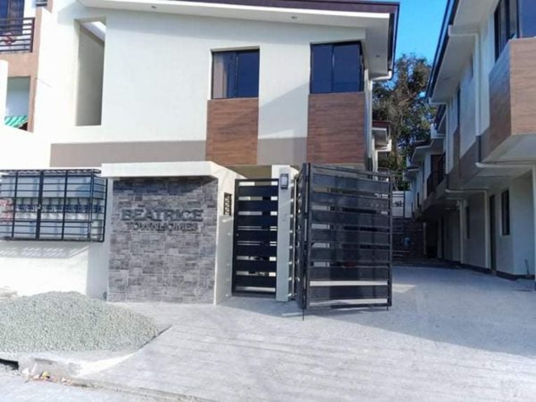 Ready for Occupancy townhomes in Maligaya Park, Caloocan City for sale