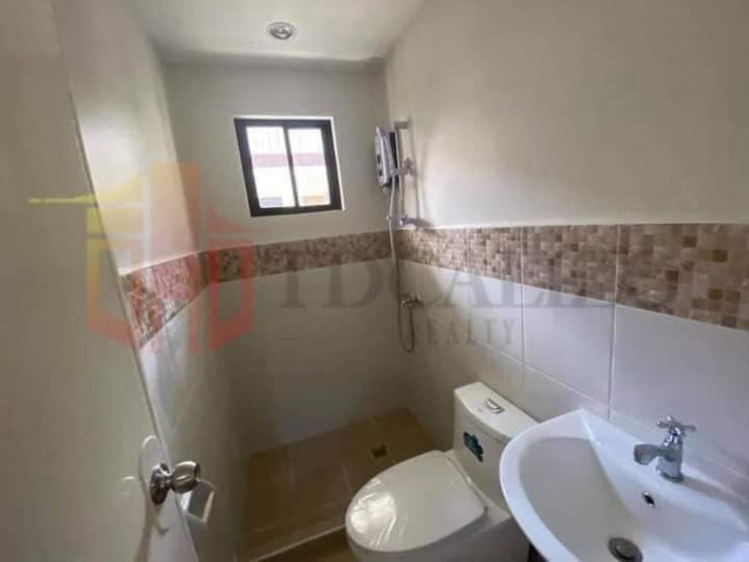 Ready for Occupancy townhomes in Maligaya Park, Caloocan City for sale