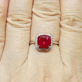 Ruby princess cut ring. 18K plated platinum. UV reactive. Small size. PT950 mark.