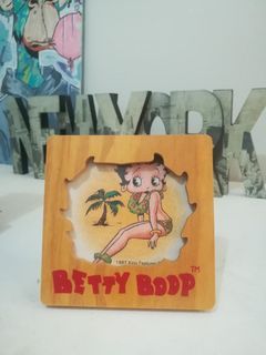 SALE 🌶️ Rare Vintage Betty Boop wooden frame